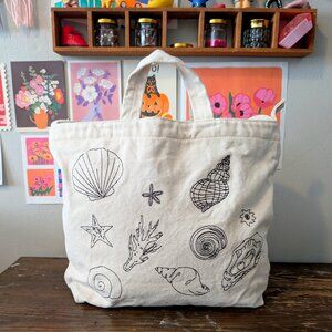 Horizontal Zip Duck Bag (Embroidered Shells)